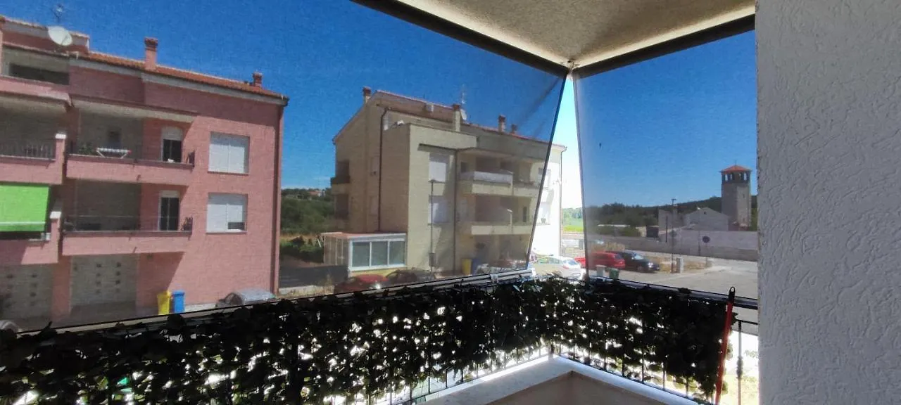 Apartment Franko Pula